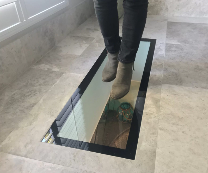 39mm glass floor